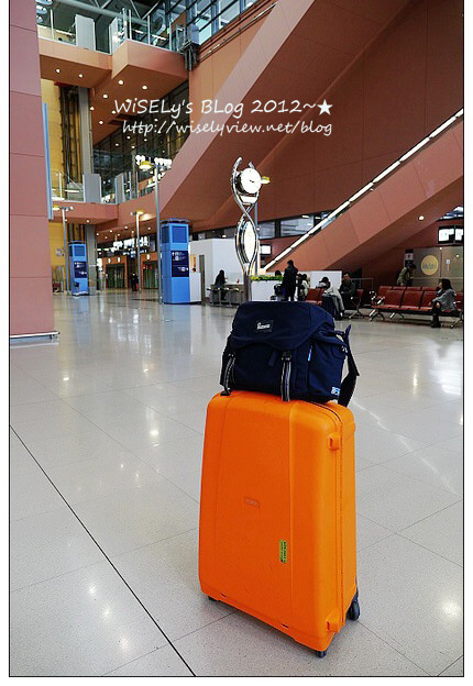 【旅行】2012日本．大阪：關西超級大減價(MEGA SALE)＠關西空港漫遊~WiHo!租借、KIX專櫃購物&木村家用餐