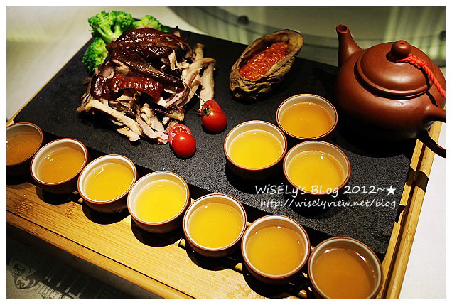 【食記】台北信義。捷運市政府站：ATT4Fun-俏江南@來自中國的地道麻辣時尚川菜料理（已搬址）