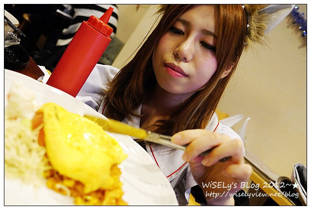 【旅行】2012日本．大阪：關西超級大減價(MEGA SALE)＠日本橋電器街隨拍、女僕咖啡餅體驗&LoveCom Teather偶像表演