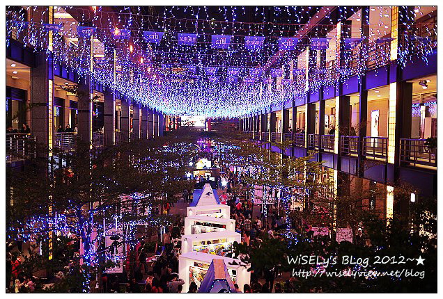 【攝影】台北信義。捷運市政府站：LUMIX GF1＠2012臺北聖誕城 & 周邊光雕大樓隨拍