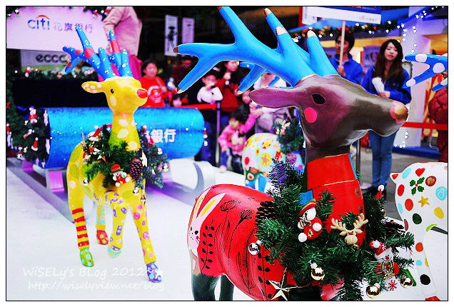 【攝影】台北信義。捷運市政府站：LUMIX GF1＠2012臺北聖誕城 & 周邊光雕大樓隨拍