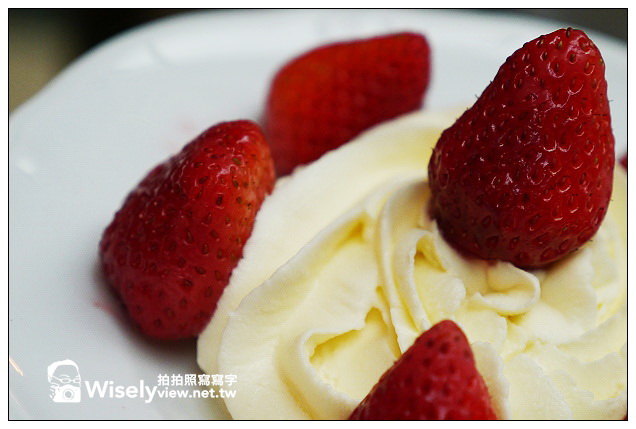 【食記】台北市．松山區：西華飯店(Toscana)＠美莓派對下午茶～草莓馬卡龍與現做法式薄餅很美味