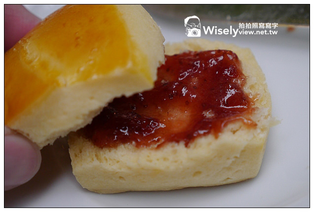 【食記】台北市．松山區：西華飯店(Toscana)＠美莓派對下午茶～草莓馬卡龍與現做法式薄餅很美味