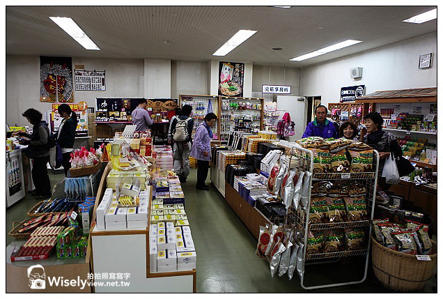 秋田縣。道路休息站鹿角ANTLER︱祭り展示館／花輪囃子， 在地美食「米棒」品嚐