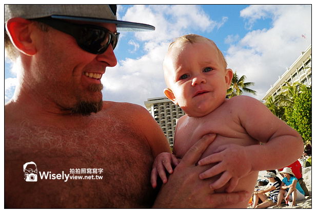 【旅行】2013美國。夏威夷：檀香山(歐胡島)特色景點＠威基基海灘(Waikiki Beach)～沙灘夕陽、衝浪比基尼