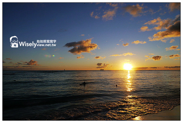 【旅行】2013美國。夏威夷：檀香山(歐胡島)特色景點＠威基基海灘(Waikiki Beach)～沙灘夕陽、衝浪比基尼