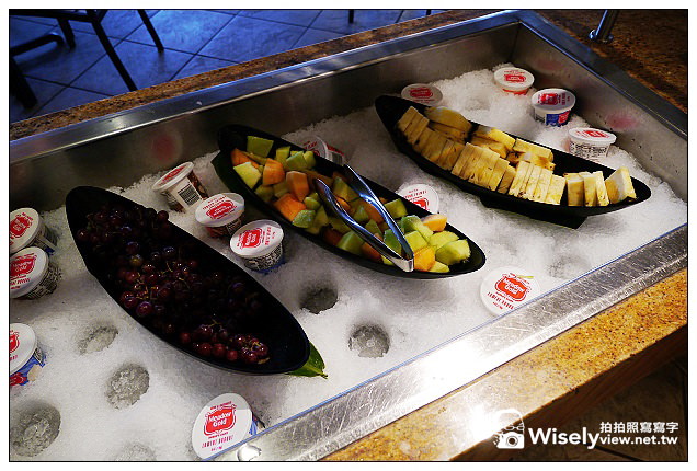 【旅行】2013美國。夏威夷：檀香山(歐胡島)旅館飯店＠Holiday Inn Resort～距離採購大街近，到威基基海灘只要10分鐘的步程
