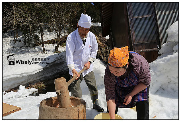 【旅行】2013日本北陸。富山縣南礪市＠利賀村雪地散策、天竺溫泉參訪；中之屋「行者NIKONIKO」招待菜餚及雪見酒、在雪洞裡大嚐熊肉鍋