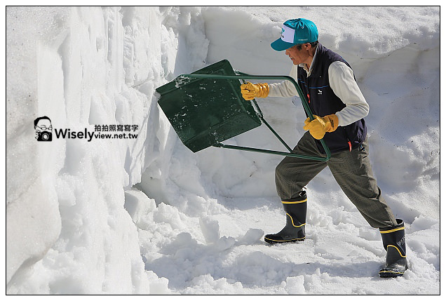 【旅行】2013日本北陸。富山縣南礪市＠利賀村雪地散策、天竺溫泉參訪；中之屋「行者NIKONIKO」招待菜餚及雪見酒、在雪洞裡大嚐熊肉鍋