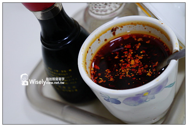 【食記】高雄市。苓雅區：劉易記牛肉刀削麵@個人偏愛乾拌麵，滷菜味道不錯吃