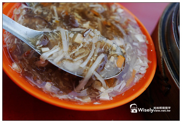 【美食】高雄市。鳳山區：倆伯羊肉、李記小籠包、香香香臭豆腐、50年老店筒仔米糕、30年老店無名麵攤，大東藝術文化中心夜拍&多那之咖啡