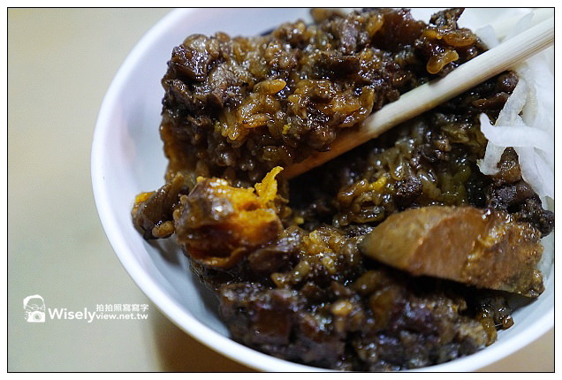 【美食】高雄市。鳳山區：倆伯羊肉、李記小籠包、香香香臭豆腐、50年老店筒仔米糕、30年老店無名麵攤，大東藝術文化中心夜拍&多那之咖啡