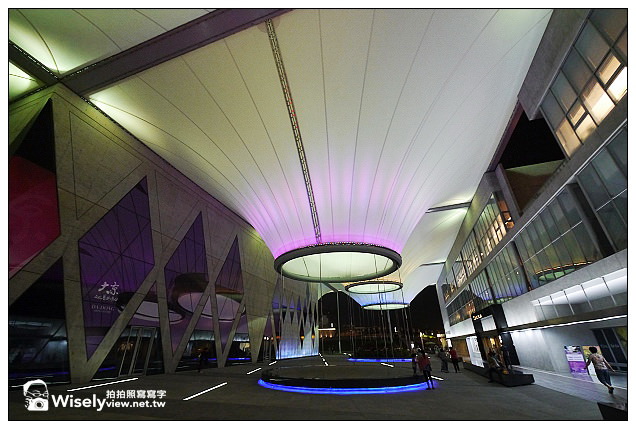 【美食】高雄市。鳳山區：倆伯羊肉、李記小籠包、香香香臭豆腐、50年老店筒仔米糕、30年老店無名麵攤，大東藝術文化中心夜拍&多那之咖啡