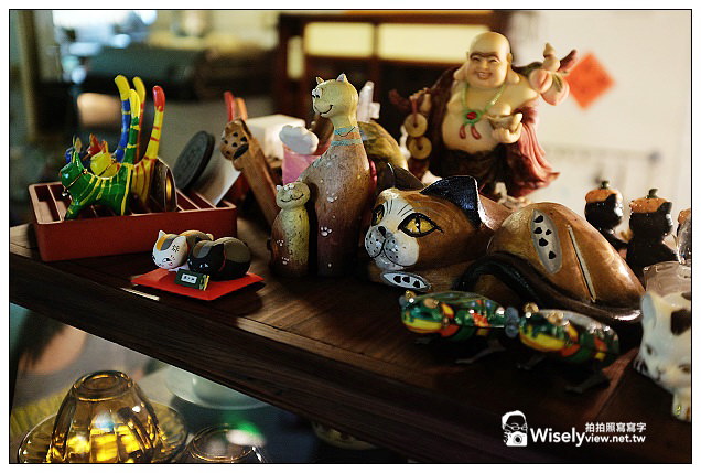 【隨拍】高雄市。新興區：KamoGamo 貓窩～位新堀江一帶附近，老宅公寓咖啡店＠FUJIFILM X100s作品