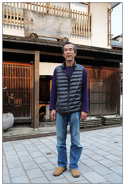 【旅行】2013日本北陸。富山縣南礪市：池田屋安兵衛商店、味之笹義壽司、富山縣物產館、八日町木雕之里、石黑種麴