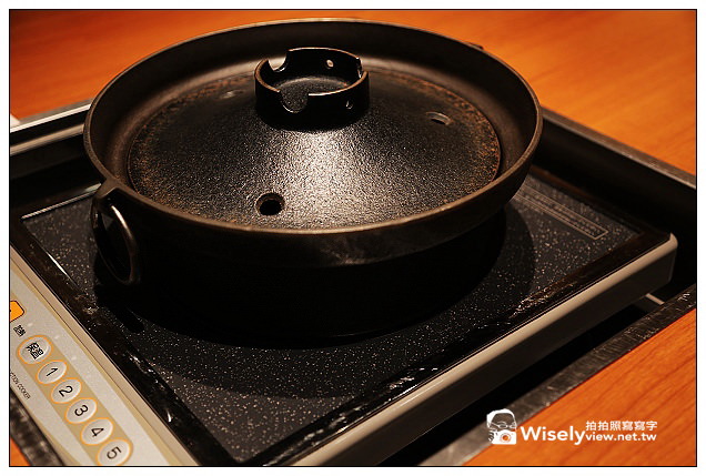 【旅行】2013日本九州。鹿兒島市：華蓮JR直營店＠美味涮涮鍋料理，名產黑豚與黑牛風味佳