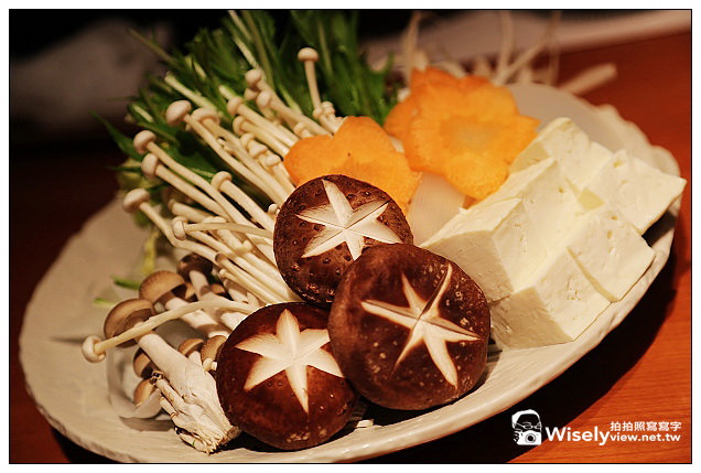 【旅行】2013日本九州。鹿兒島市：華蓮JR直營店＠美味涮涮鍋料理，名產黑豚與黑牛風味佳