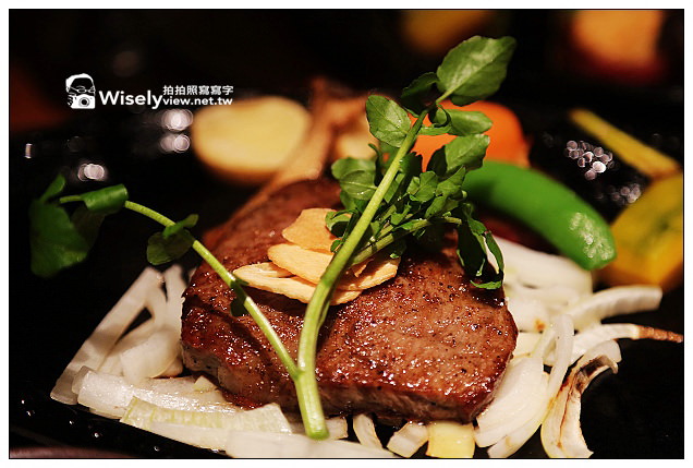 【旅行】2013日本九州。鹿兒島市：華蓮JR直營店＠美味涮涮鍋料理，名產黑豚與黑牛風味佳