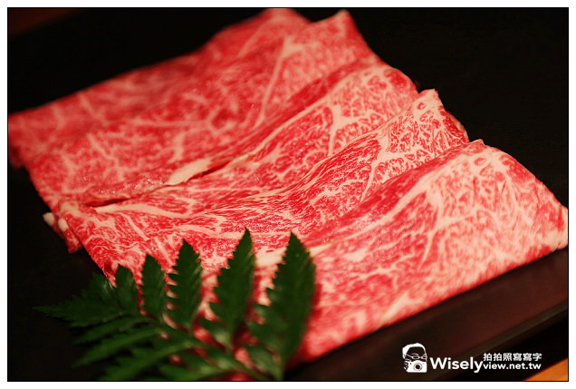 【旅行】2013日本九州。鹿兒島市：華蓮JR直營店＠美味涮涮鍋料理，名產黑豚與黑牛風味佳