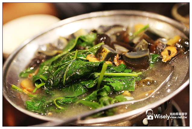 【食記】新北市。新店區：珍鱻嗆猛活海鮮＠百元平價熱炒店，創意食材口味料理