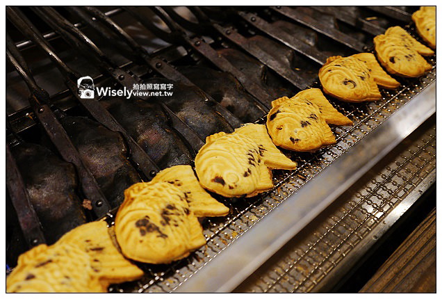 【旅行】2012日本神戶。三宮市：IKUTA ROAD美食＠嗚門鯛燒本鋪、金のとりから炸雞唐揚、すき家丼飯、チャオチャオ餃子、PATISSERIE TOOTH TOOTH甜點蛋糕，以及モーリヤ神戶牛鐵板燒