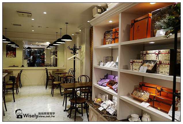 【旅行】2012日本神戶。三宮市：IKUTA ROAD美食＠嗚門鯛燒本鋪、金のとりから炸雞唐揚、すき家丼飯、チャオチャオ餃子、PATISSERIE TOOTH TOOTH甜點蛋糕，以及モーリヤ神戶牛鐵板燒