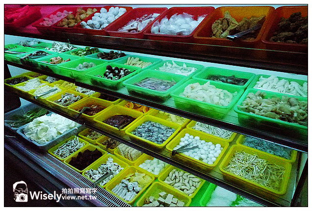 【食記】新北市。新店區:知味觀麻辣鴛鴦火鍋@吃到飽沒限時不收服務費,但用料很台味也有人情味 【食記】新北市。新店區:知味觀麻辣鴛鴦火鍋@吃到飽沒限時不收服務費,但用料很台味也有人情味