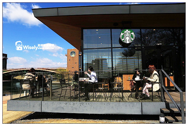 【旅行】2013日本北陸。富山縣富山市：立山連峰遠景相伴的富岩運河環水公園，以及最美的星巴克店日夜景色