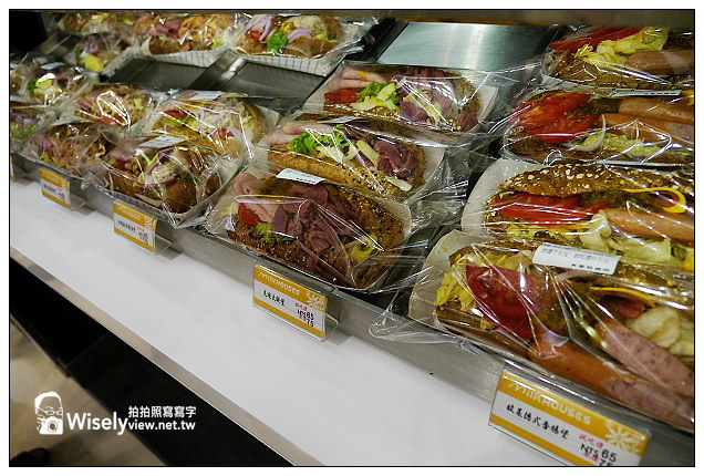 【食記】台北市。中正區：台北火車站2F＠MilkHouse(米哥烘培坊)現做潛艇堡平價又好吃