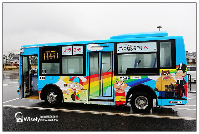 【旅行】2013日本北陸。富山縣冰見市：氷見番屋街(氷見漁港外市場)@當地特色美味料理大集合，飽嚐冰見牛、海鮮及洋食，還有泡足湯～忍者哈特利列車搭乘