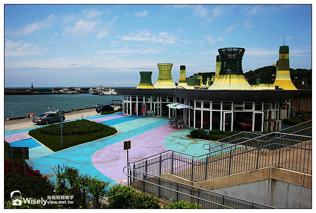 【遊記】2013漁樂台灣，金山蹦火仔-04：石門富基漁港＠墨西哥帽新設計建築物，平價海鮮熱炒超美味！(特色美食～慧琪海鮮量販店、兄弟代客料理、蝦冰蟹醬)