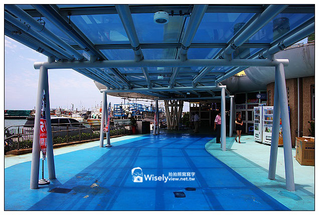【遊記】2013漁樂台灣，金山蹦火仔-04：石門富基漁港＠墨西哥帽新設計建築物，平價海鮮熱炒超美味！(特色美食～慧琪海鮮量販店、兄弟代客料理、蝦冰蟹醬)