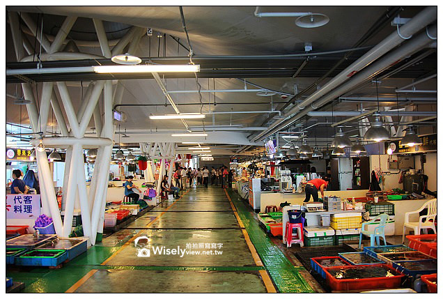 【遊記】2013漁樂台灣，金山蹦火仔-04：石門富基漁港＠墨西哥帽新設計建築物，平價海鮮熱炒超美味！(特色美食～慧琪海鮮量販店、兄弟代客料理、蝦冰蟹醬)