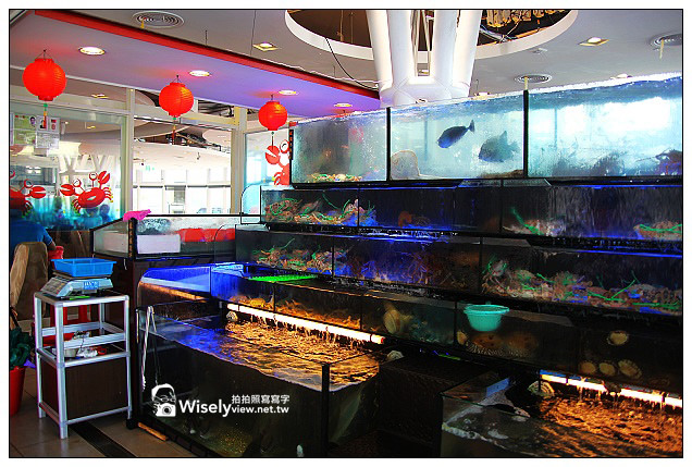 【遊記】2013漁樂台灣，金山蹦火仔-04：石門富基漁港＠墨西哥帽新設計建築物，平價海鮮熱炒超美味！(特色美食～慧琪海鮮量販店、兄弟代客料理、蝦冰蟹醬)