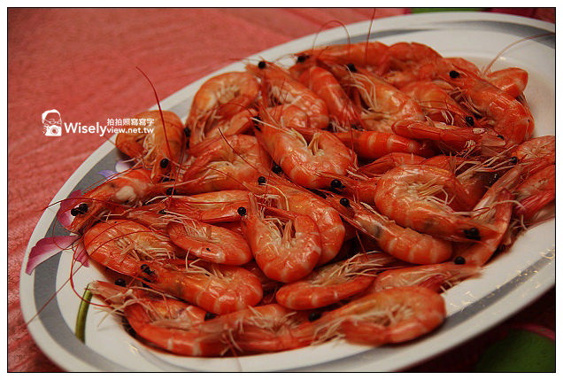 【遊記】2013漁樂台灣，金山蹦火仔-04：石門富基漁港＠墨西哥帽新設計建築物，平價海鮮熱炒超美味！(特色美食～慧琪海鮮量販店、兄弟代客料理、蝦冰蟹醬)