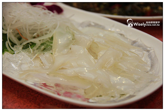 【遊記】2013漁樂台灣，金山蹦火仔-04：石門富基漁港＠墨西哥帽新設計建築物，平價海鮮熱炒超美味！(特色美食～慧琪海鮮量販店、兄弟代客料理、蝦冰蟹醬)