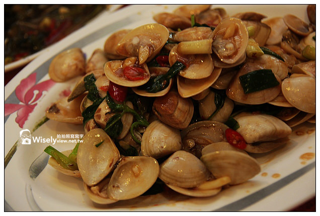 【遊記】2013漁樂台灣，金山蹦火仔-04：石門富基漁港＠墨西哥帽新設計建築物，平價海鮮熱炒超美味！(特色美食～慧琪海鮮量販店、兄弟代客料理、蝦冰蟹醬)