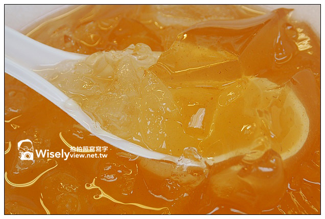 【食記】台北市。中正區：城中市場＠城中檸檬愛玉、城中沙茶魷魚羹、城中豆花伯、明星西點咖啡(俄羅斯軟糖)&城中老牌牛肉拉麵大王～必訪美食小吃