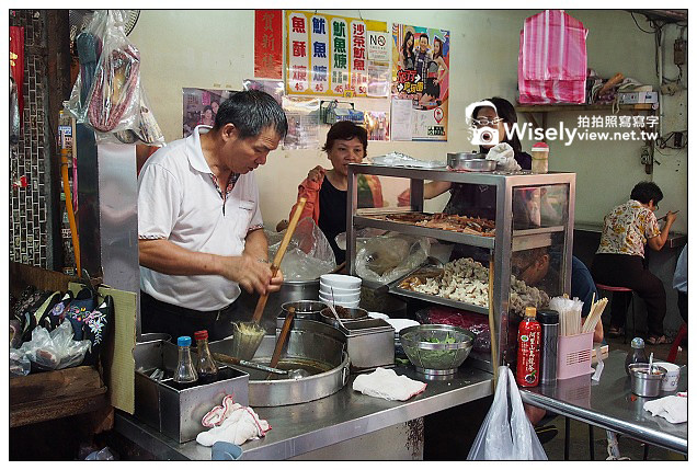 【食記】台北市。中正區：城中市場＠城中檸檬愛玉、城中沙茶魷魚羹、城中豆花伯、明星西點咖啡(俄羅斯軟糖)&城中老牌牛肉拉麵大王～必訪美食小吃