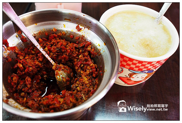 【食記】台北市。中正區：城中市場＠城中檸檬愛玉、城中沙茶魷魚羹、城中豆花伯、明星西點咖啡(俄羅斯軟糖)&城中老牌牛肉拉麵大王～必訪美食小吃