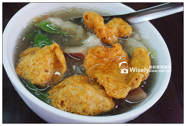 【食記】台北市。中正區：城中市場＠城中檸檬愛玉、城中沙茶魷魚羹、城中豆花伯、明星西點咖啡(俄羅斯軟糖)&城中老牌牛肉拉麵大王～必訪美食小吃