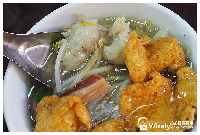 【食記】台北市。中正區：城中市場＠城中檸檬愛玉、城中沙茶魷魚羹、城中豆花伯、明星西點咖啡(俄羅斯軟糖)&城中老牌牛肉拉麵大王～必訪美食小吃