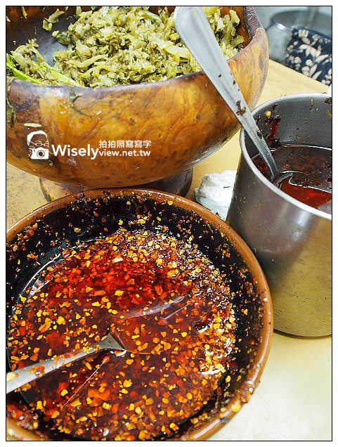 【食記】台北市。中正區：城中市場＠城中檸檬愛玉、城中沙茶魷魚羹、城中豆花伯、明星西點咖啡(俄羅斯軟糖)&城中老牌牛肉拉麵大王～必訪美食小吃