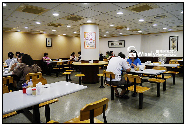 【食記】台北市。大安區：東門捷運美食＠奇福扁食&芒果皇帝～永康街商圈小吃