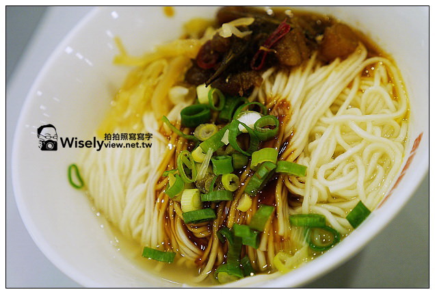 【食記】台北市。大安區：東門捷運美食＠奇福扁食&芒果皇帝～永康街商圈小吃