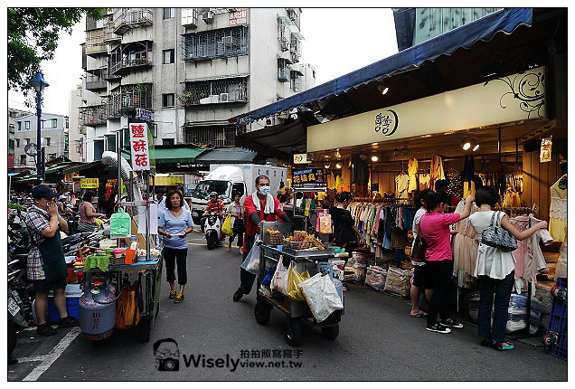【食記】台北市。信義區：五分埔美食＠第一名香雞排、歐斯特廟口咖啡、廟口老牌肉羹、懷念的麵～進安宮必訪小吃美食