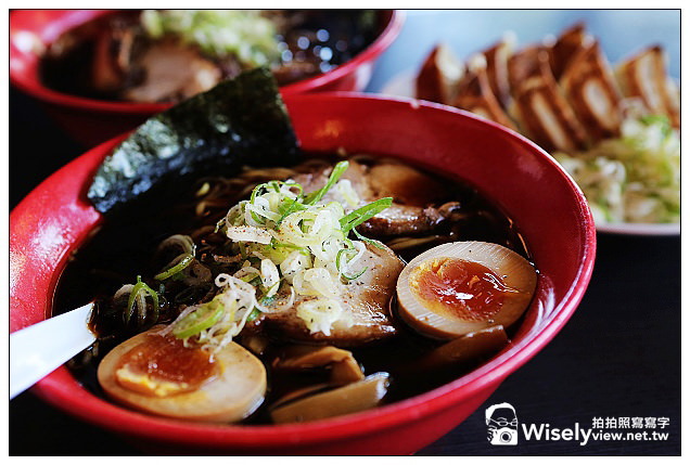 【旅行】2013日本北陸。富山縣富山市：麵屋伊呂波(射水本店)＠有名的醬油黑拉麵，曾連續三年獲得東京拉麵秀冠軍~富山特色美食