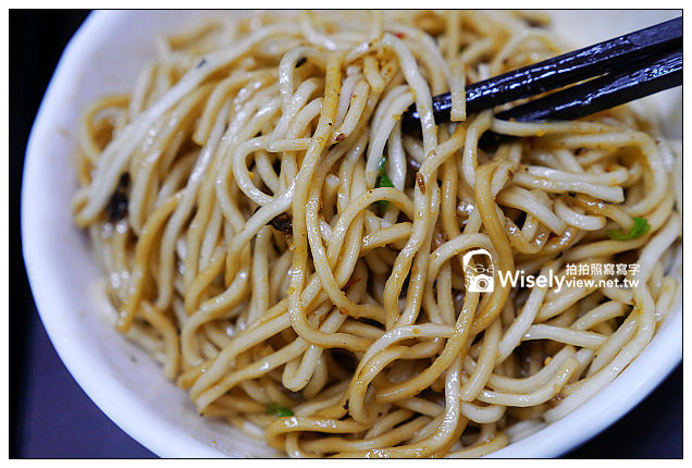 【食記】台北市。大安區:臨江街夜市:清玉招牌翡翠檸檬、王記豆腐捲&溫州大餛飩(阿婆乾麵) 【食記】台北市。大安區:臨江街夜市:清玉招牌翡翠檸檬、王記豆腐捲&溫州大餛飩(阿婆乾麵)