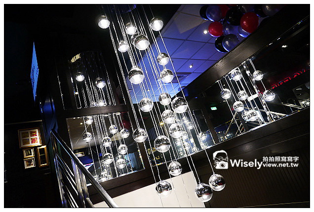 【食記】台北市。萬華區：西門町商圈＠TGI FRIDAY～全新裝潢更添設計感，菜色翻新提升風味