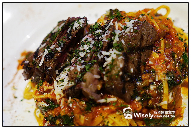 【食記】台北市。萬華區:西門町商圈@TGI FRIDAY~全新裝潢更添設計感,菜色翻新提升風味 【食記】台北市。萬華區:西門町商圈@TGI FRIDAY~全新裝潢更添設計感,菜色翻新提升風味